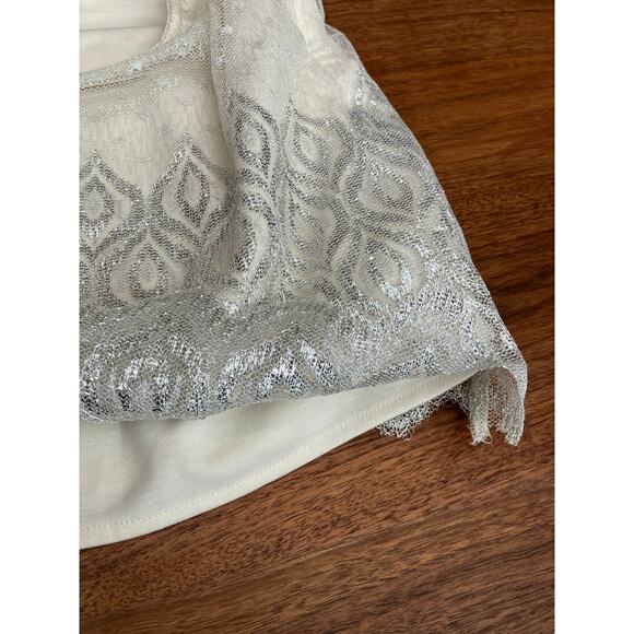 Free People Silver Lace Mini Skirt Women’s Size 4 Scalloped Hem Metallic Overlay - Picture 5 of 9